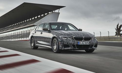 2019年BMW M340i在4.4秒内完全显示0-100km / h