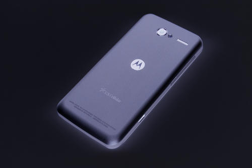 可以通过Amazon Alexa支持推出Motorola One Zoom智能手机