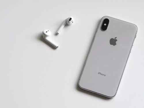 Apple iPhone 11的推出日期与三合一后置摄像头泄露