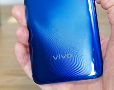 充满活力的Vivo与Energous合作开发真正的无线充电技术