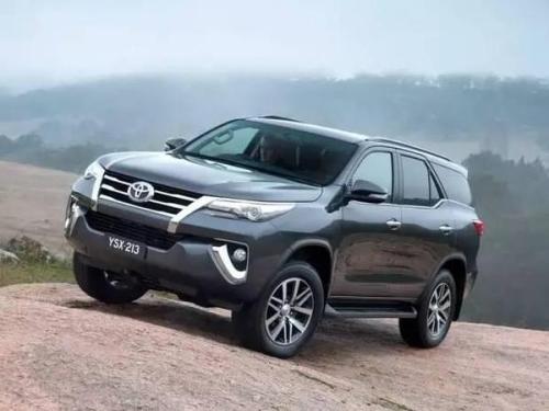 丰田的新款基于HiLux的Fortuner SUV本周在泰国被完全不含伪