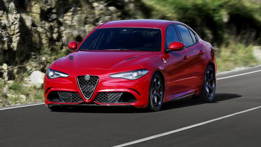 全新的后轮驱动Alfa Romeo Giulia它具有一些非常令人印象深刻的功能