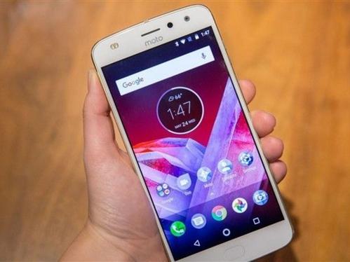 联想拥有的摩托罗拉最近推出了新的智能手机Moto Z2 Play