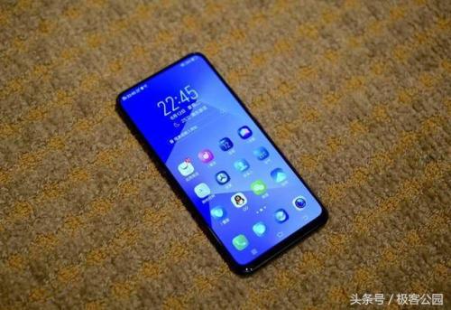 搭载20 MP摄像头的Vivo V5s自拍将在今天在印度推出价格会是多少