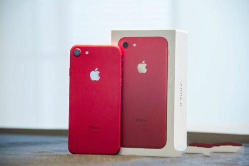 移动制造巨头苹果公司在印度推出了最近推出的iPhone 7和iPhone 7 Plus的红色版本