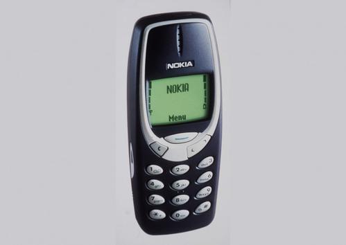 移动制造商诺基亚公司以其受欢迎的手机诺基亚3310卷土重来
