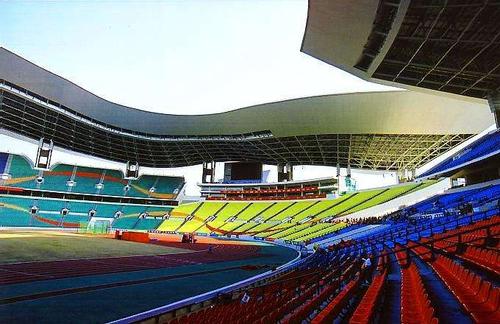 开始为美国橄榄球队LA Rams建造大型体育场