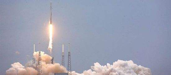 SpaceX的Crew Dragon太空舱将乘坐Falcon 9火箭飞行以进行发射逃生测试
