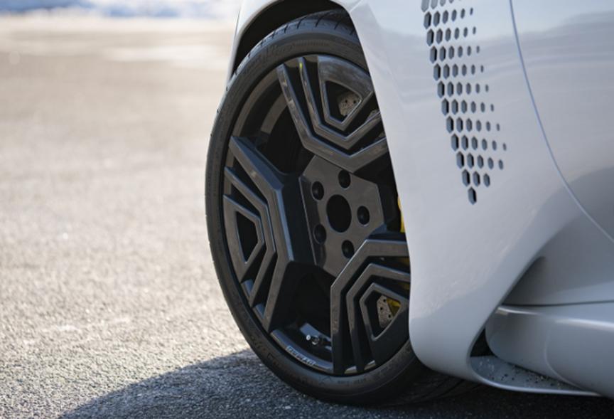 Corvette上独特的Bertone Mantide待售