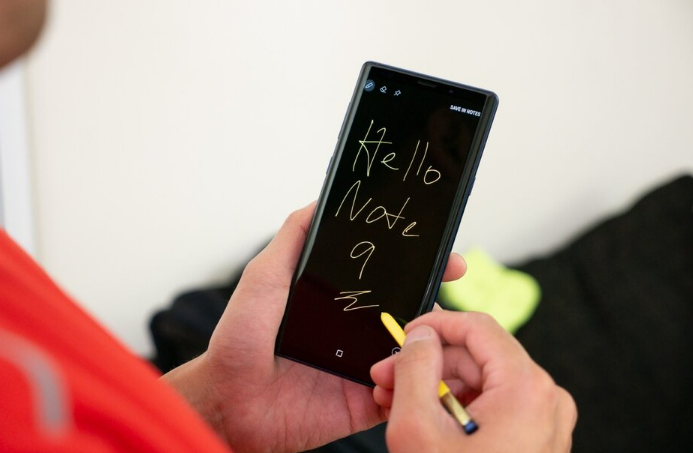 Galaxy Note 9在美国运营商上的首个Android 10更新已经发布
