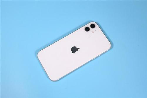 迹象表明苹果将在三月份发布一款新的iPhone机型