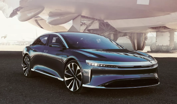 Lucid Air可以在高速公路上达到400英里的射程