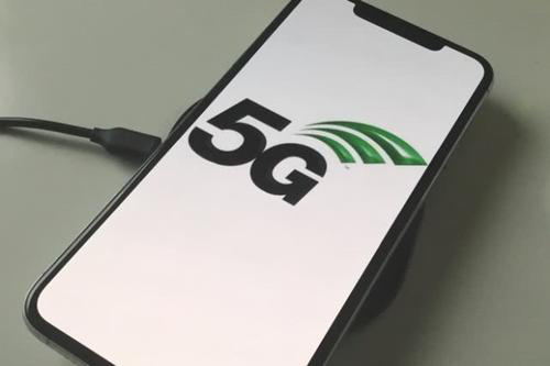 苹果传闻5G iPhone可能带有自制天线