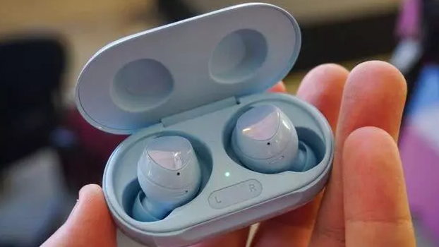 三星Galaxy Buds Plus评测：AirPods竞争对手提升了性能