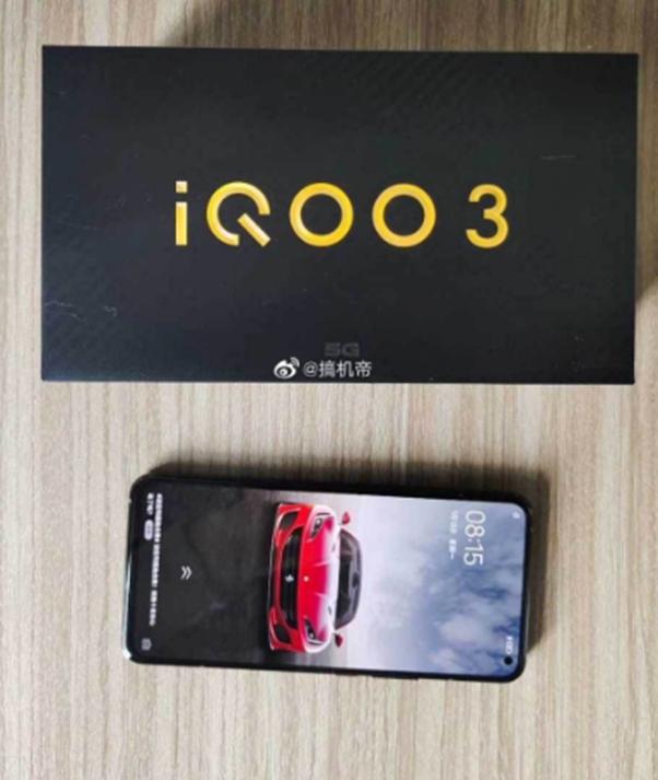 确认IQOO 3 5G配备48MP四摄像头设置与打孔显示屏