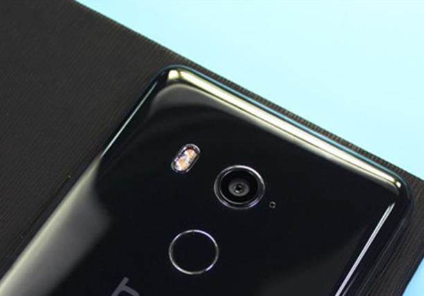 评测康佳S5及HTC U11+手机系统如何