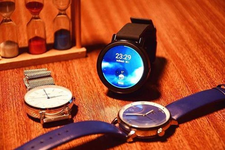 Misfit首次推出真正的时计即相位混合智能手表