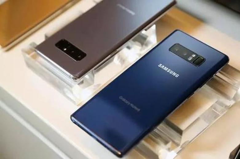 三星Galaxy Note 7s爆炸式增长每个人都有一个关于为什么的理论