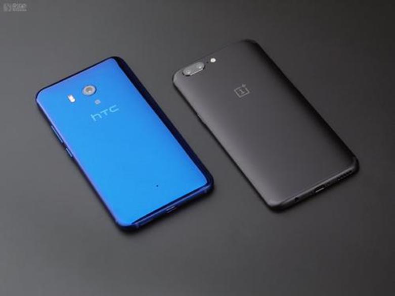 HTC U11动手操作—可压缩的全玻璃设备支持双热字