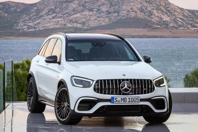 梅赛德斯AMG GLC 63改头换面显示了经过调整的设计