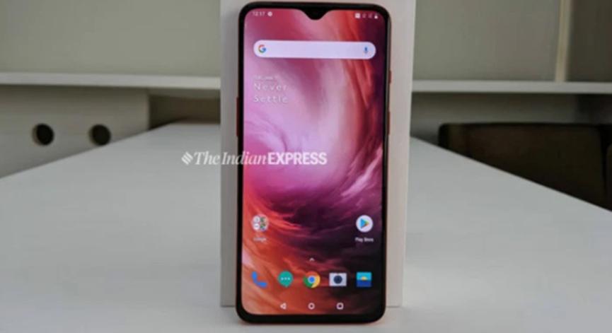 OnePlus 8和iPhone SE价格相同 但策略大不相同