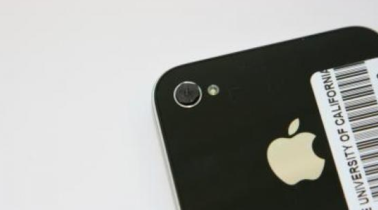 随着iPhone销量下降 苹果可能会将重点转移到AI上