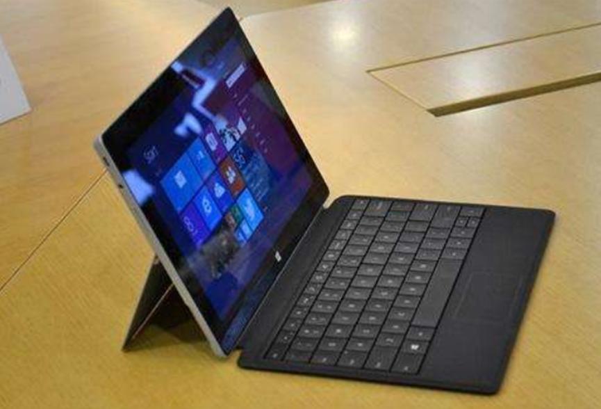 微软正在调查导致Surface Pro 7随机关闭的问题