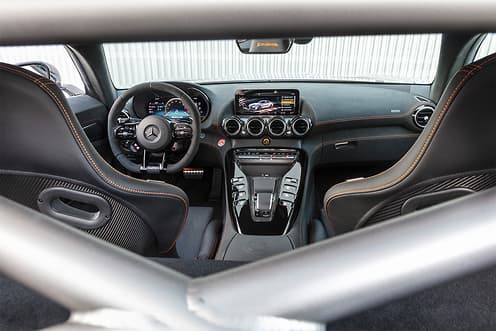 史诗般的新梅赛德斯-AMG GT黑色系列首次亮相