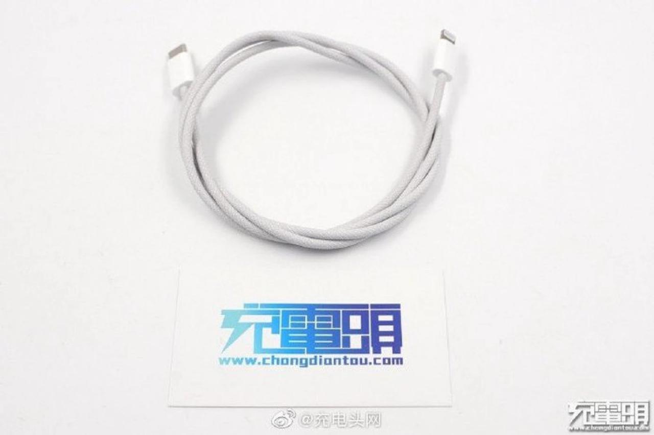 iPhone 12可能随附USB-C到Lightning编织线