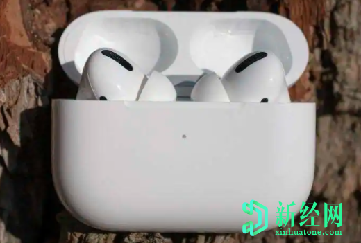 新的专利显示未来的苹果AirPods可能会配备触摸传感器