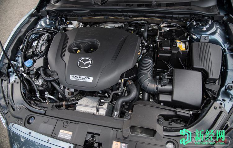 马自达CX-30拥有2.5涡轮增压选项，堪称同类产品中最强大的