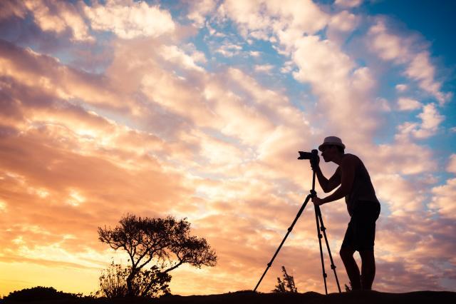 Adobe预览适用于Photoshop的AI驱动的“替换天空”工具