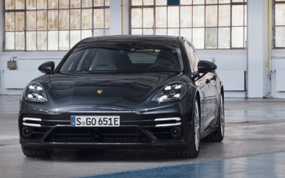 2021保时捷Panamera Turbo S E-Hybrid带来更多动力和扭矩