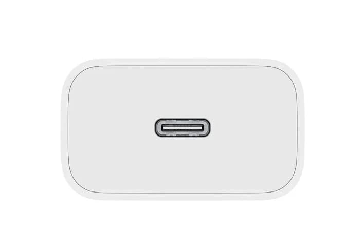 小米推出了与iPhone 12兼容的20W USB-C快速充电器