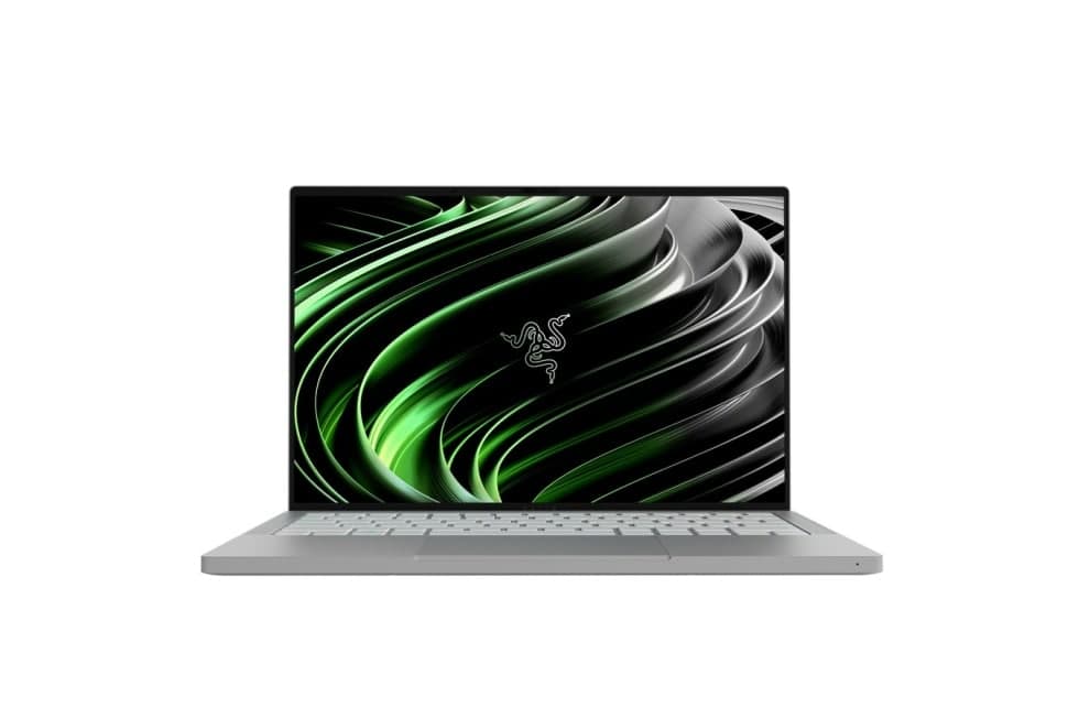雷蛇首款主流笔记本电脑仍配备RGB键盘