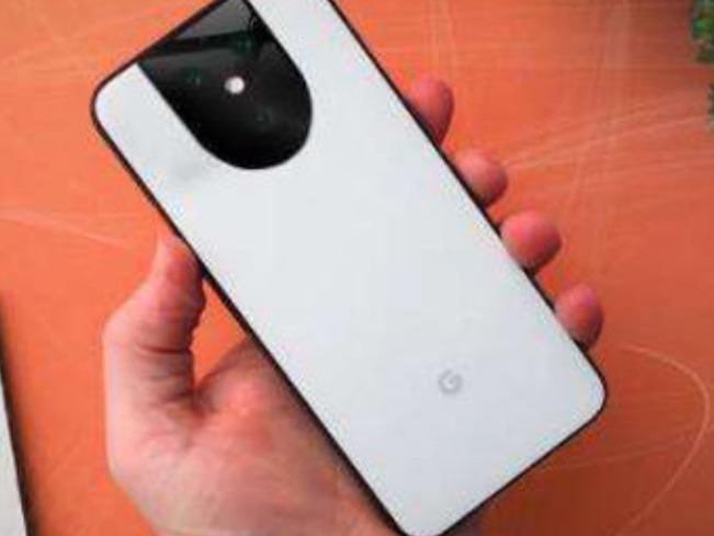 Google Pixel 5用户担心手机壳和屏幕之间的间隙是设计缺陷