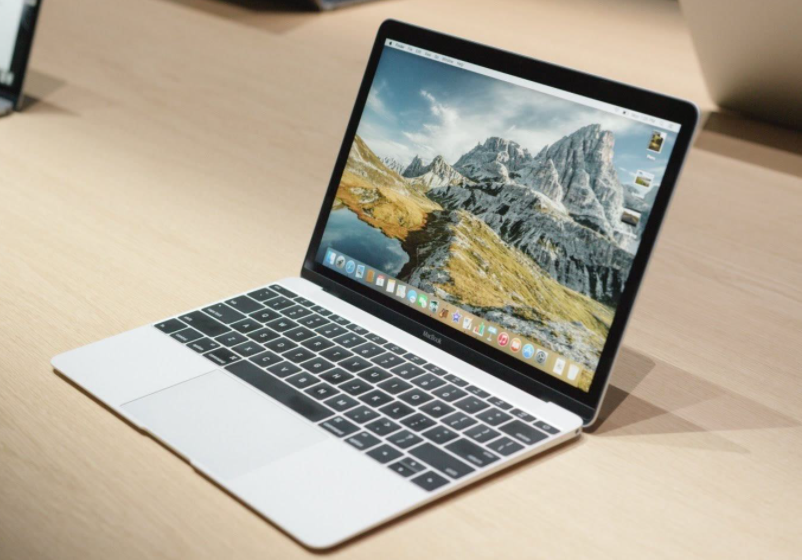 苹果最新的MacBook  Air是无风扇的设计