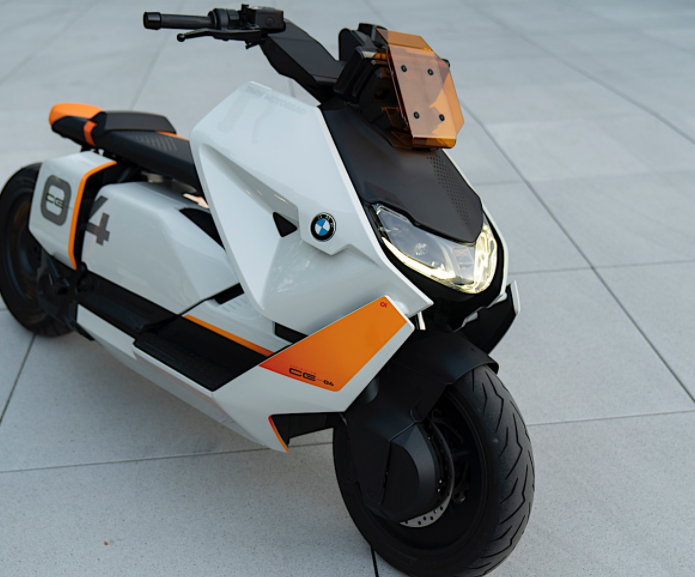 喜欢宝马的一款未来派电动踏板车吗？