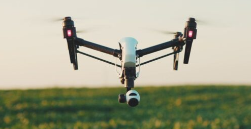 农业综合企业中的无人机：人工智能如何改善可持续性