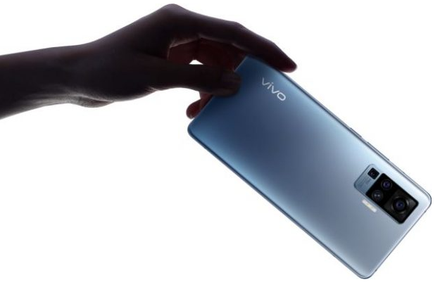 Vivo取得了一种将屏幕向后折叠的手机的专利