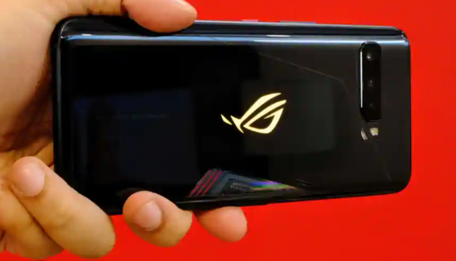 据传华硕的ROG Phone 5配备了高通的Snapdragon 888处理器和16GB RAM