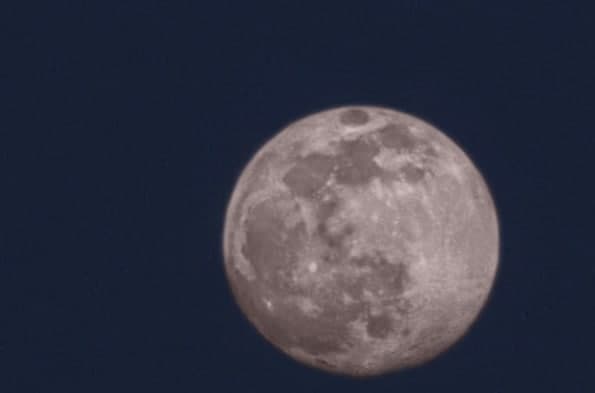 小米11ultra能拍月亮吗