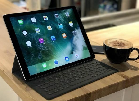 苹果推出配备Apple M1处理器的iPad Pro