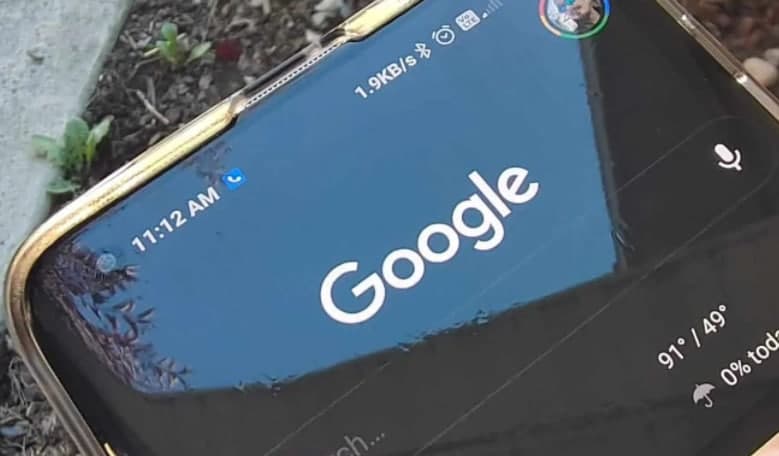 谷歌在Android 12Beta 2 中添加了钱包切换以锁定屏幕