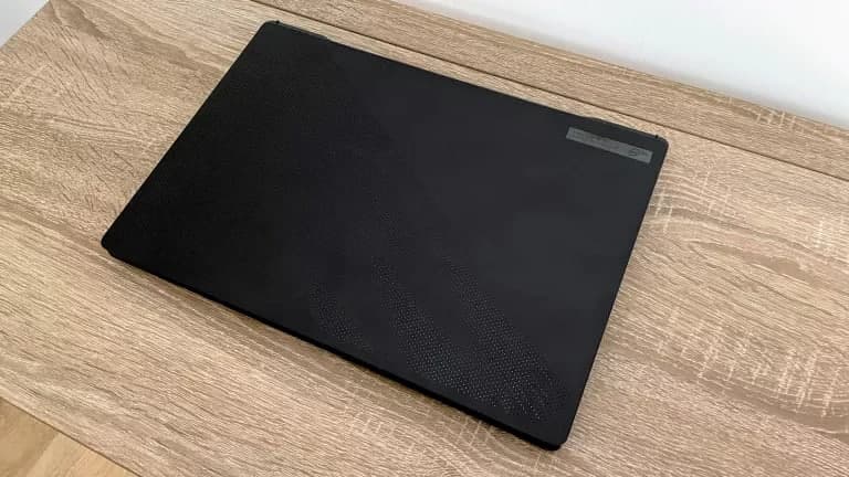 华硕 ROG Zephyrus M16 (GU603) 评测：便携、强大、优质