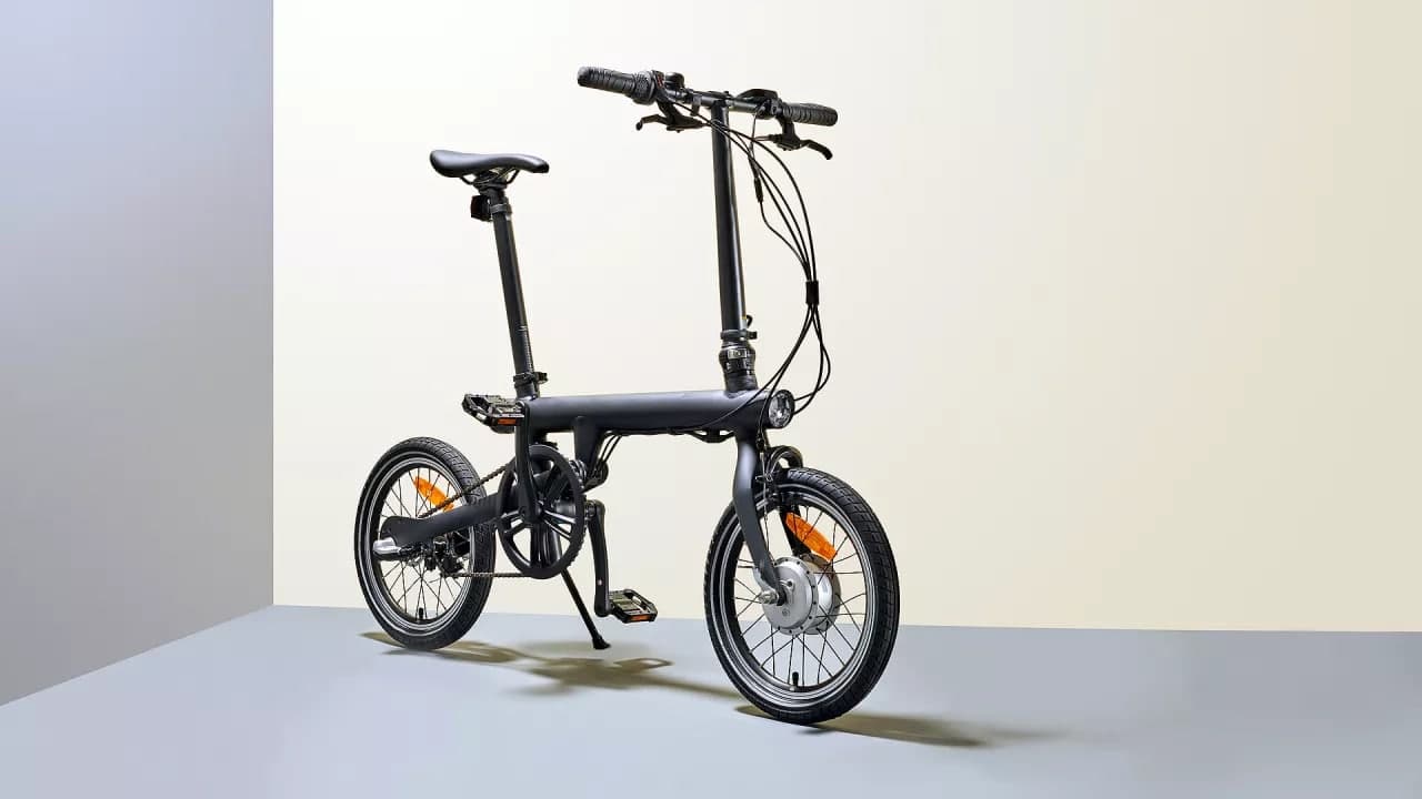 我尝试了小米的廉价折叠电动自行车 Brompton 竞争对手