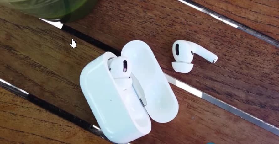 iOS 15 会让你的 AirPods 像 AirTags 一样