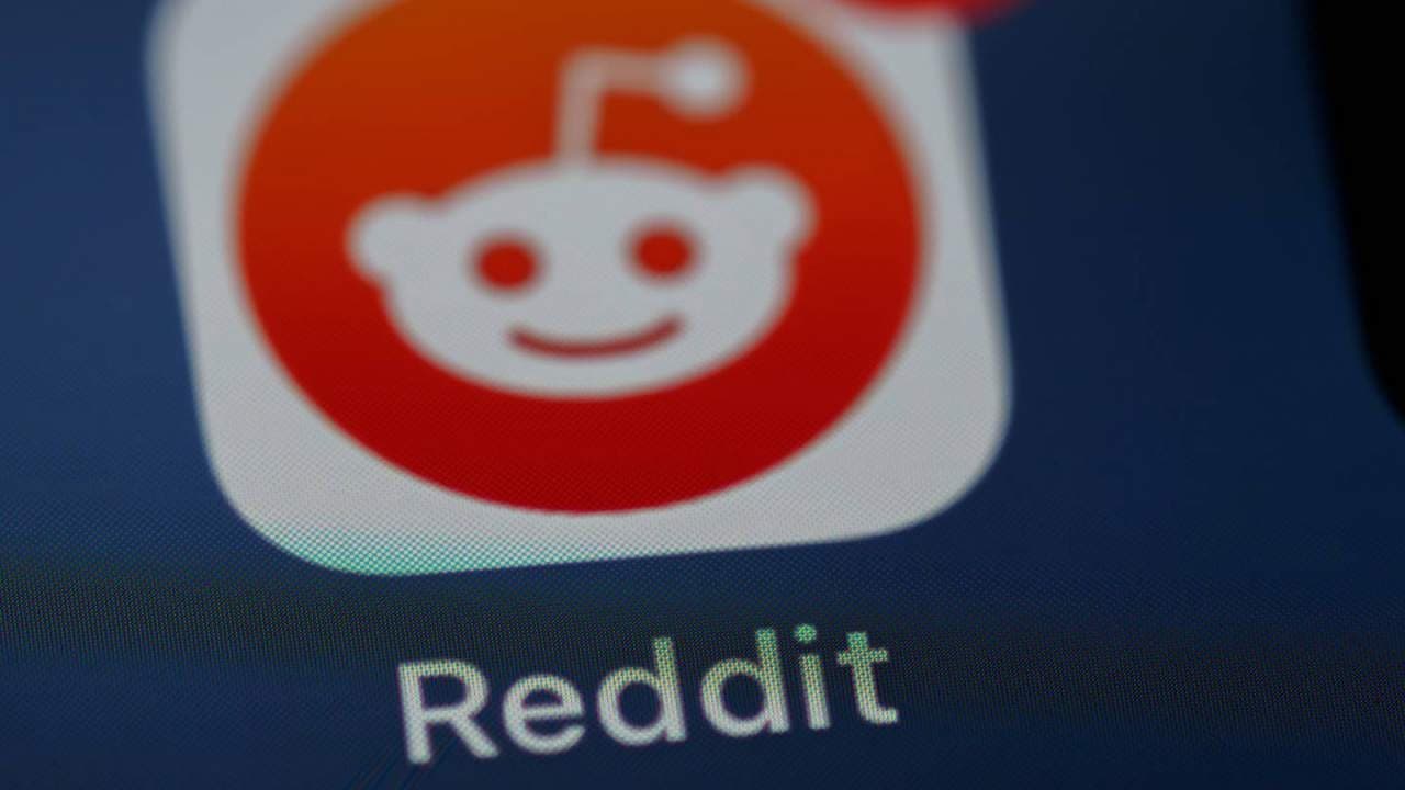 Reddit 是推出 TikTok 克隆的最新社交平台