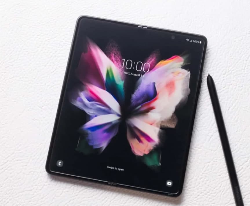 得益于这项技术 Galaxy Z Fold 3可折叠显示屏的能效提升了25%