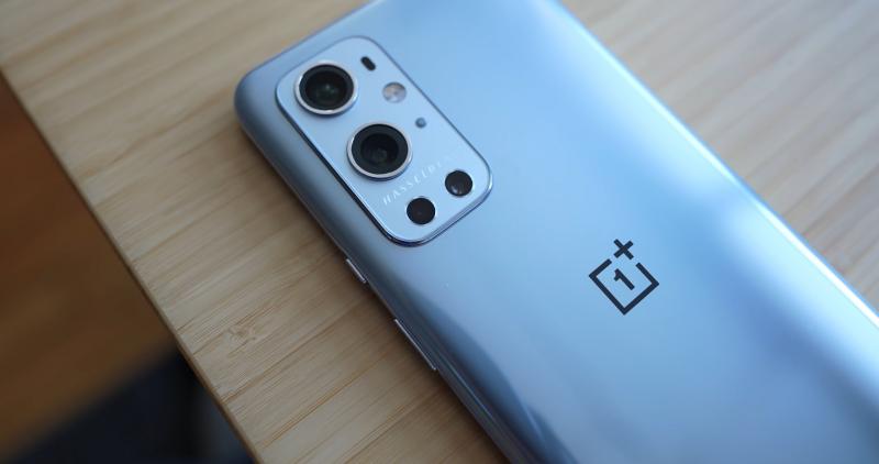 OnePlus 10 Pro 可能配备更好的自拍相机和其他强大功能